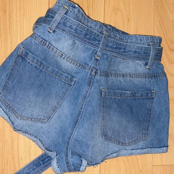 Paper bag jean shorts - Picture 2 of 2